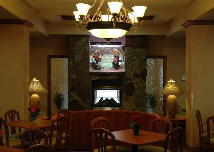 Triple Play Resort Hotel & Suites